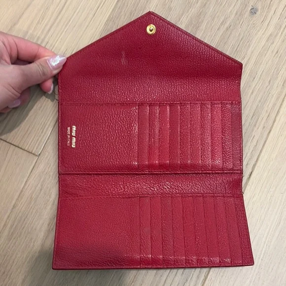 Miu Miu Blush Pink Clutch with Heart Accent - Picture 2 of 2